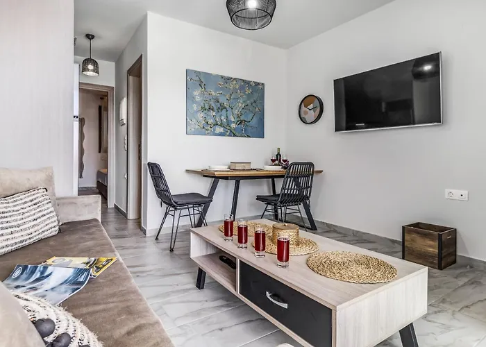 Oceanida Penelope Lyxury Apartmán Nikiana