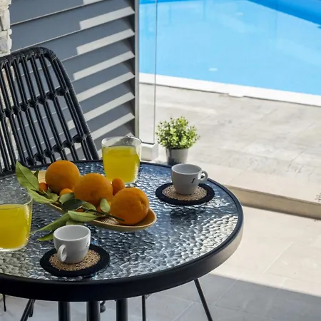 Oceanida Penelope Lyxury Appartement Nikiana