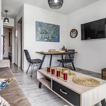 Oceanida Penelope Lyxury Apartman Nikiána